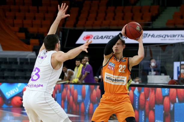 现可谓是风 现可谓是风